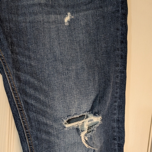 J Crew Mercantile Flex Women's Distressed Straight Jeans Size 33x32 - Picture 2 of 12